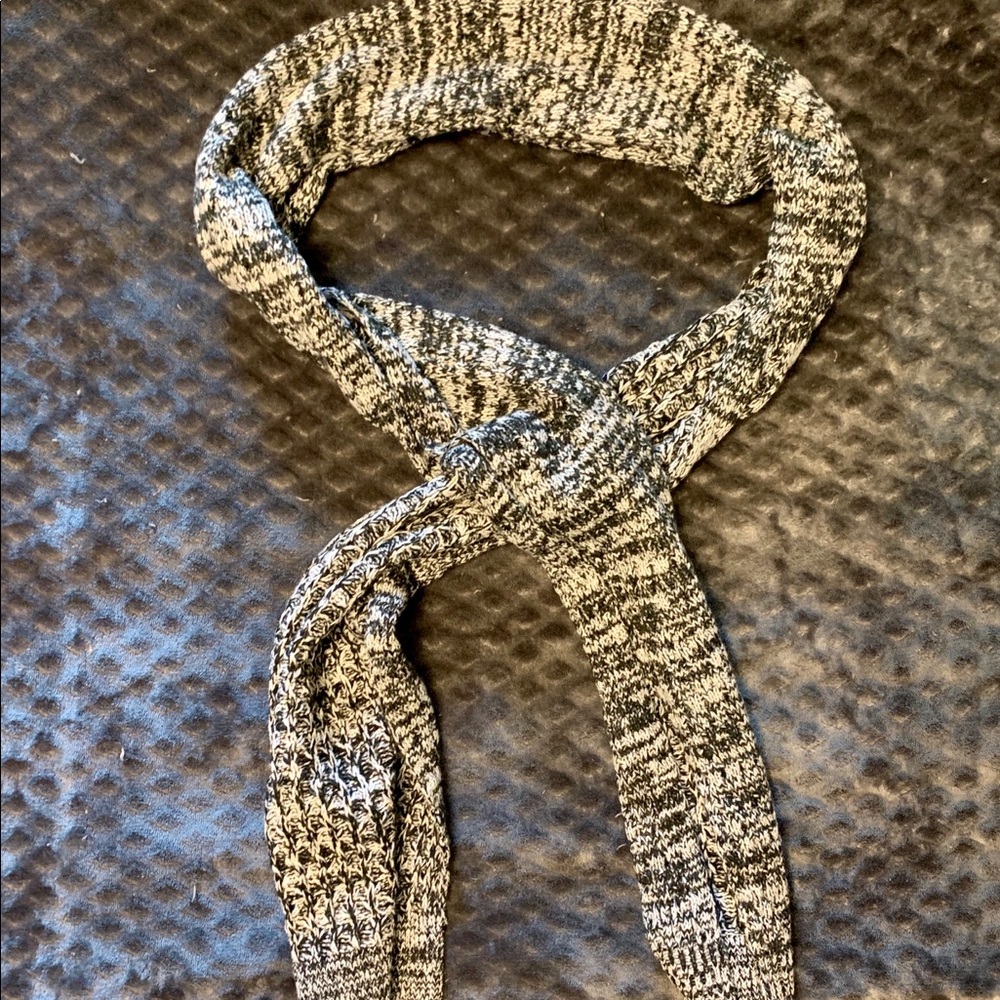 Victoria’s Secret Scarf - NEW!